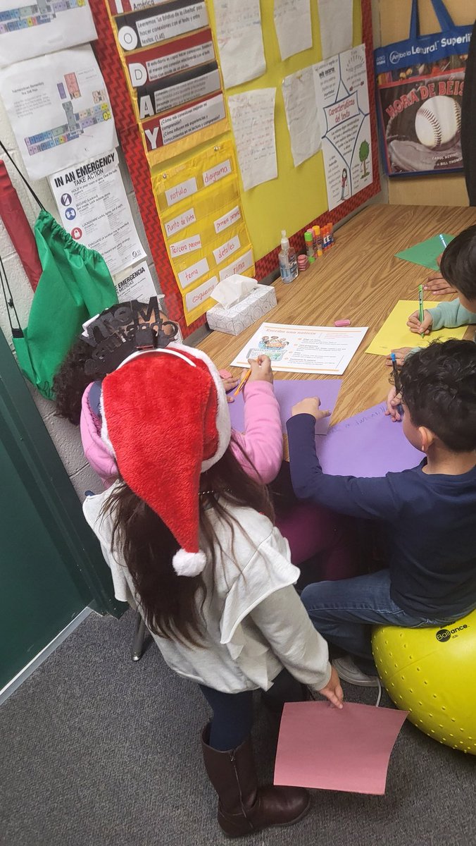 IngramWhite's tweet photo. Let's talk about Mr. Barrera's small groups during #WINtime he has his groups strategically created.... With quality instruction taking place.... And effectively using his Co-Teacher.... Greatness!!! #TeamFME for the WIN! https://t.co/VCL9Z5pjDj