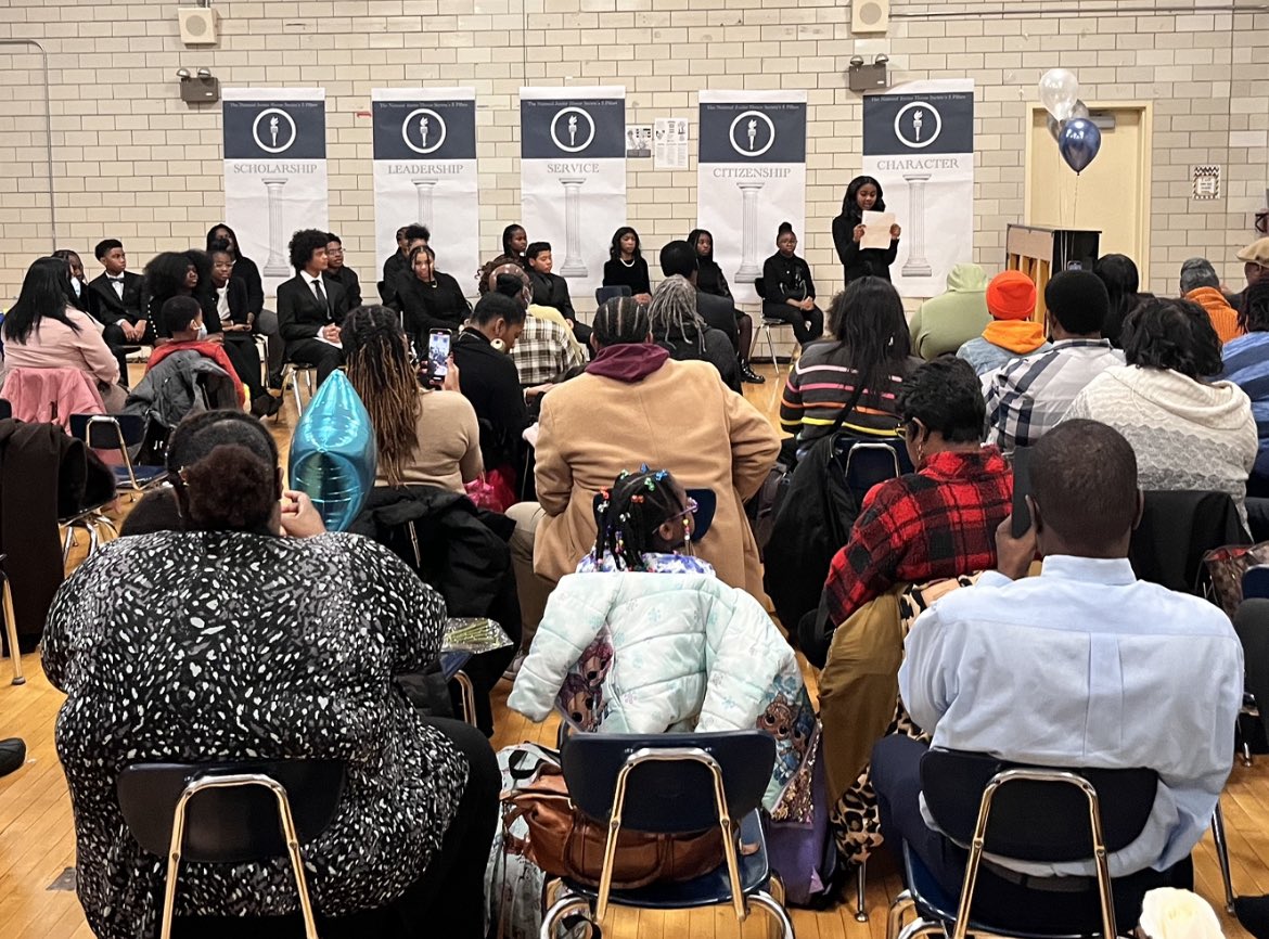 Today was our NJHS induction ceremony. We are so proud of these Murray scholars that were inducted into this nationally recognized organization. Thank you Chief Alene Mason for sharing your heartfelt story on how the NJHS prepare you for HS, college to career. We shine in N9❤️💯