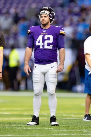 One more time, let’s get 600 RTs for <a href="/andrewdepaola/">Andrew DePaola</a> 
#ProBowlVote Andrew DePaola