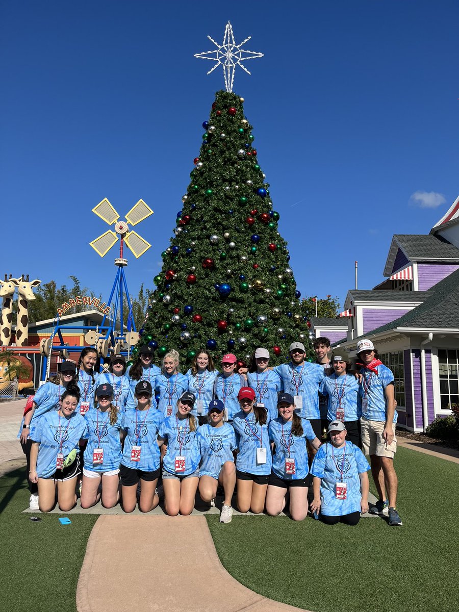 So incredibly proud of this amazing group of students! We had such an amazing week volunteering @gktwvillage