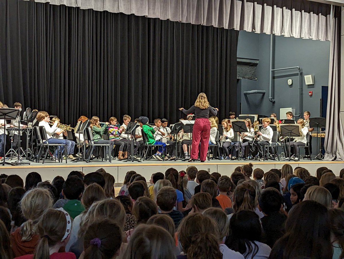 Mrs. Herr tweet media