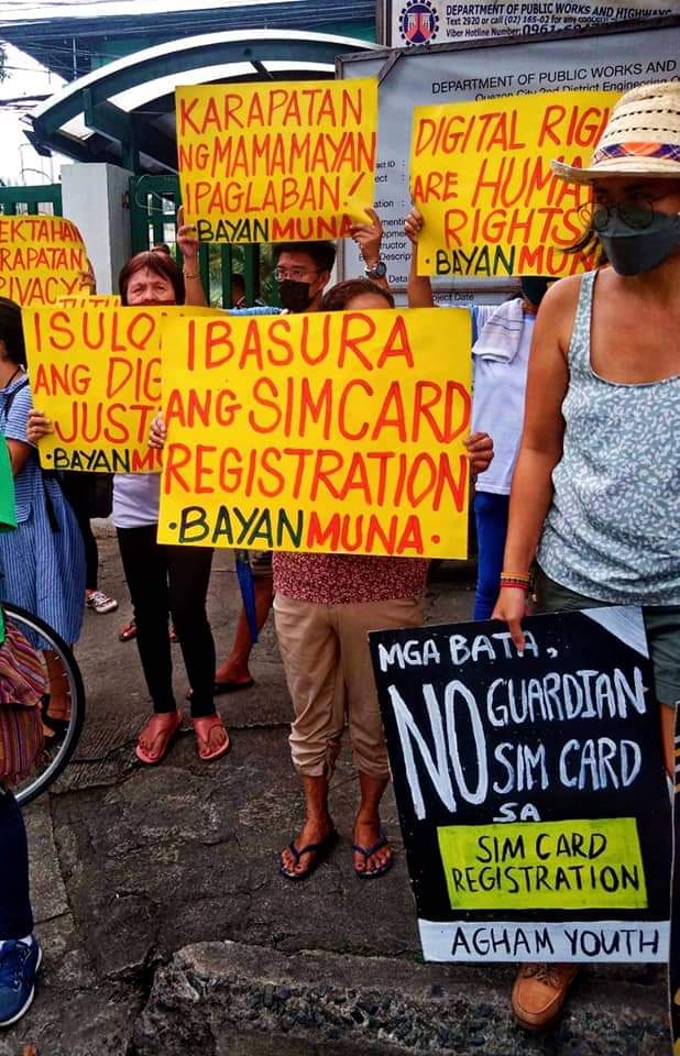 pinoyanghang's tweet photo. SIM CARD REGISTRATION begins on December 27, 2022.

However, protests against the SIM CARD LAW and its implementation continue.

Teka, why not question the SIM CARD LAW's constitutionality sa Supreme Court, para ma-settle fully ang issues on PRIVACY and DIGITAL JUSTICE? https://t.co/fcN3onBTli