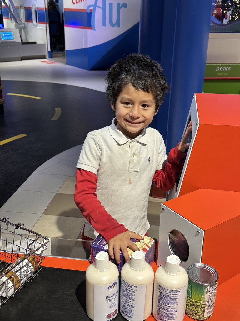 MrsCBarrios's tweet photo. Our PK families had a great time @TheDoSeum.  Thankful for our partnership with @TheDoSeum and @eajimenez147 to build and strengthen parent engagement.  #SSFR @HeadStartSA @LomaParkES https://t.co/N91KiJ9vxO