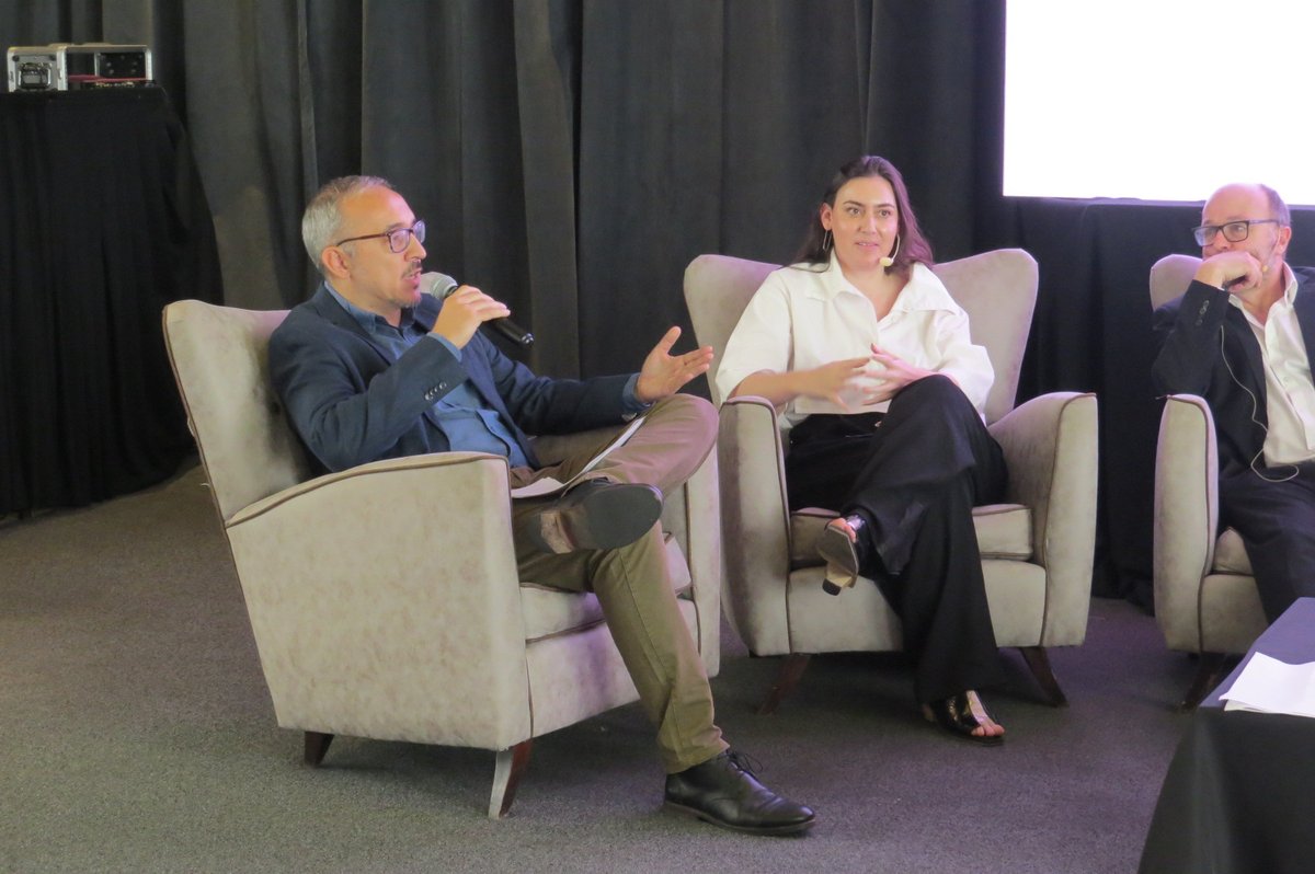 BaimaMarina's tweet photo. En el panel “Pilares de la Innovación: El clúster biotecnológico de Rosario”, moderado por @carfreytes, rescato: #RaquelChan @IAL_CONICET rompiendo binomios, no sólo más empresas como @grupobioceres, que son las "Messi" sino de distintos tipo de jugadores en el territorio. https://t.co/ah8LO35KYv
