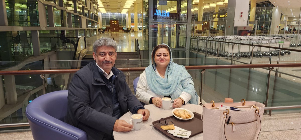 MPugganwala's tweet photo. #FamilyHolidays(Reunion)
#ToUk&Itlay
Allah Humaian Nazar A Bud Sae Mahfooz Rakhay.. Aameen 🙏 https://t.co/MBypdCrMKX