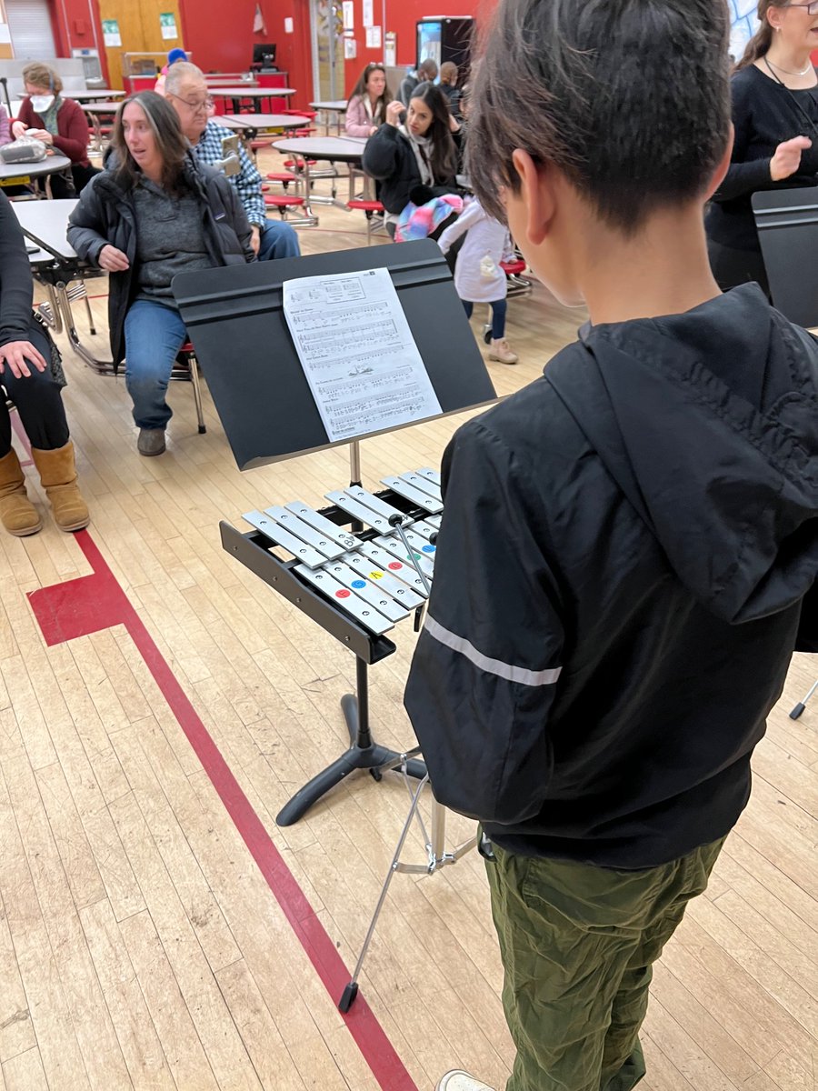 Leunig_Edu's tweet photo. So proud of my 5th and 6th grade students! They put on an amazing concert. Thank you, Mrs. Russo, @msolcese, and Ms. Kiss!!! You all are rockstars!!! #teamsmALLey #boundtoastound #finearts https://t.co/9WdkWv3S67