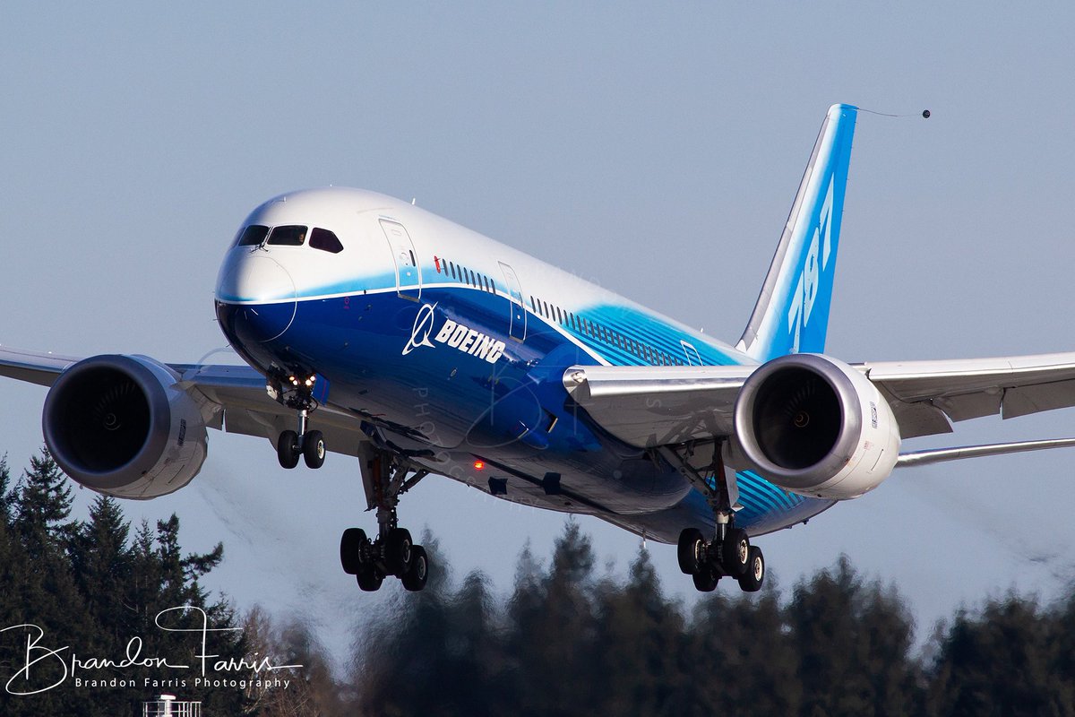 BDFphotography's tweet photo. #OTD: 13 years ago on 12-15-09 the @BoeingAirplanes 787-8 took to the skies for the very first time from @FlyPaineField. Unfortunately I wan not able to make that flight, but here is #ZA001 doing touch and goes. #787FT
The 787-8 looks so small now compared to the -9/10 https://t.co/dR00cIWn2d
