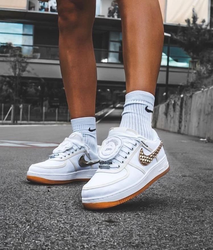 📸 Travis Scott x Air Force 1 Low.