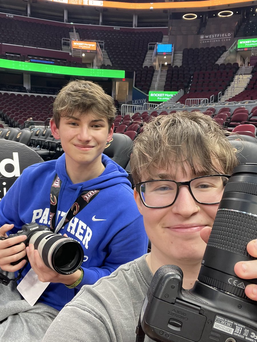 Invest in younger creatives. This is Geoffrey and he’s 15. Before running into me tonight he didn’t realize photography can go beyond yearbook and can be a career. After chatting I let him use my gear for the night, and he was so excited. Small actions can be so rewarding!