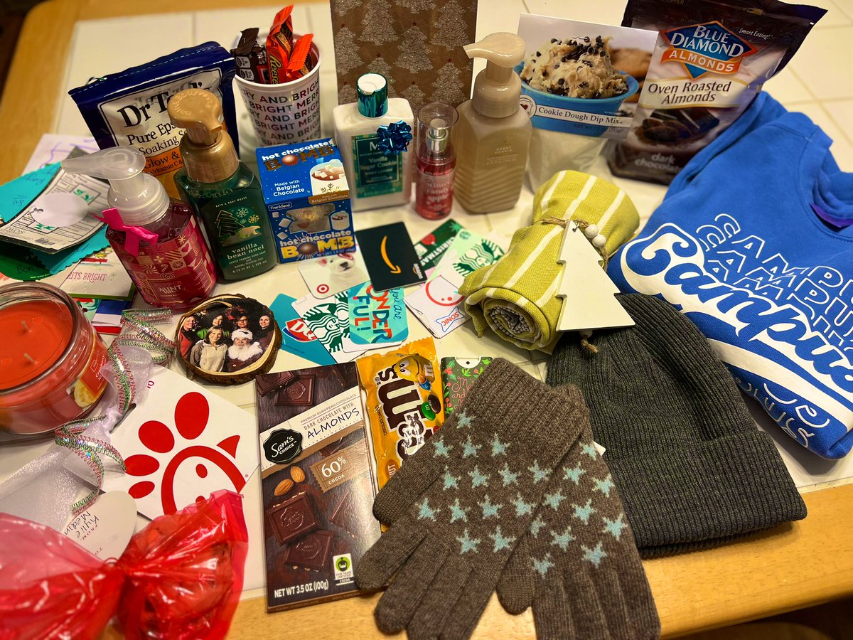 Erin Powers (@hpcampus_pe) on Twitter photo Wow I feel so loved! Thank you for all the thoughtful gifts! I especially loved the hugs, kind words, and smiles that came with the gifts! Giving, kind, and loving are just a few of the wonderful traits our families exhibit on a regular basis here <a href="/HPCS_TN/">HP Campus School</a> #TisTheSeason #Blessed Wow I feel so loved! Thank you for all the thoughtful gifts! I especially loved the hugs, kind words, and smiles that came with the gifts! Giving, kind, and loving are just a few of the wonderful traits our families exhibit on a regular basis here <a href="/HPCS_TN/">HP Campus School</a> #TisTheSeason #Blessed