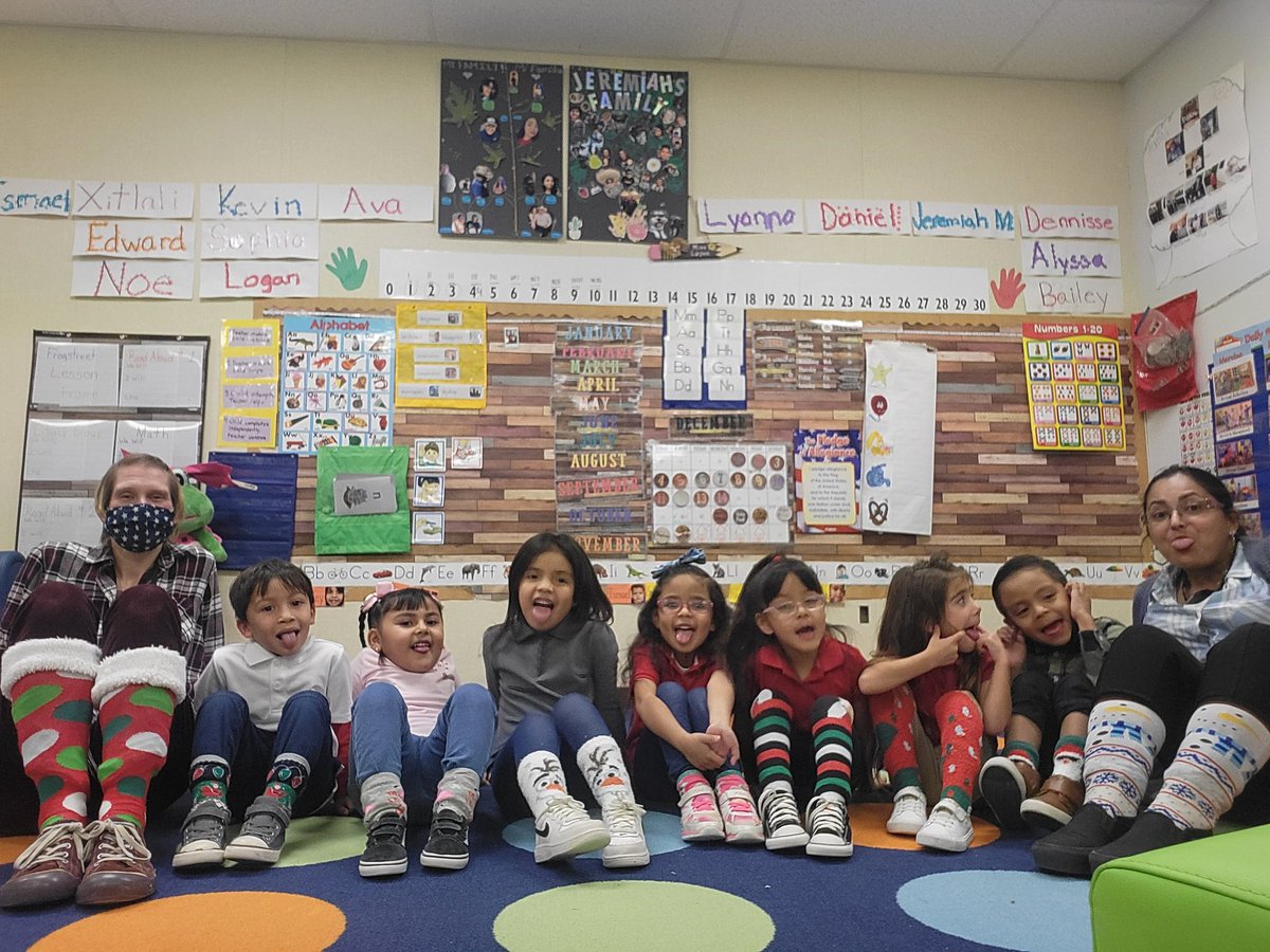 HeatherLopezFME's tweet photo. Day 8 of the 13 days of Grinchmas #13DaysOfGrinchmas2022 #FMEpride #PreKBabies #ClintPreK #TinySeedsGrowMightyTrees #TheNest #PrekPride #Eaglettes #TheNest https://t.co/oa7IRMKT8f