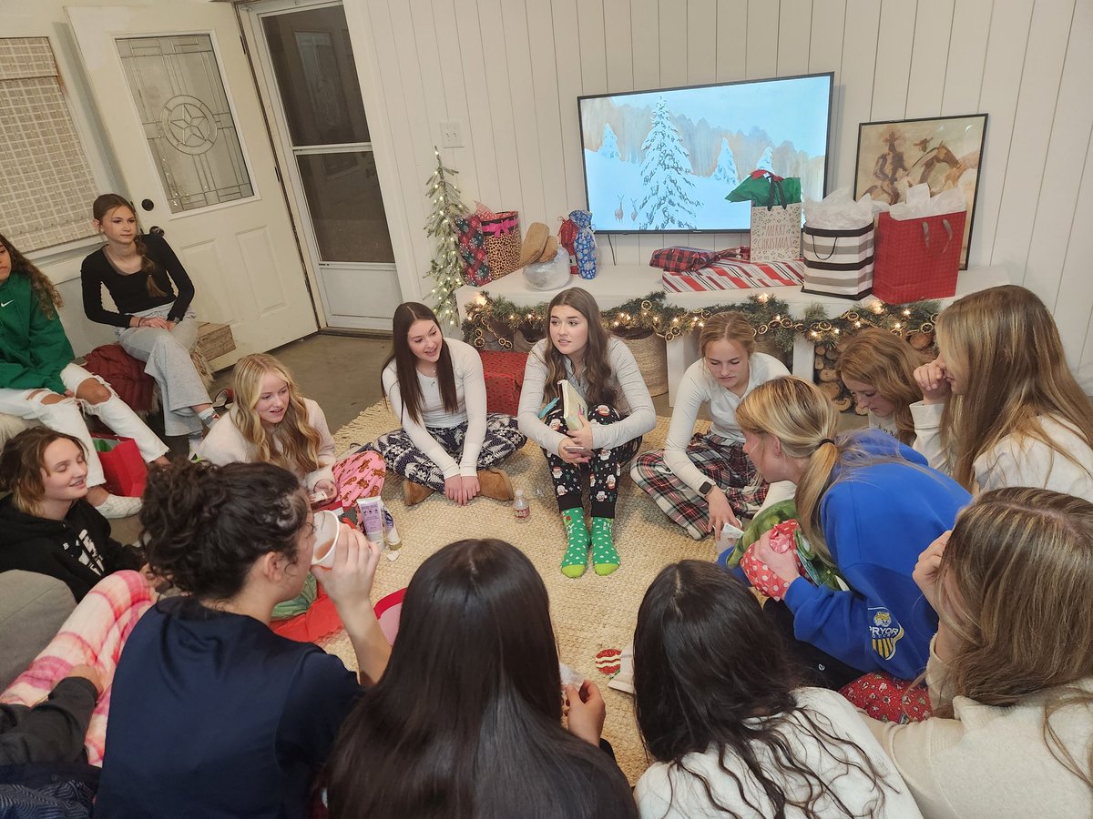 Girls enjoyed a great team 🎄 party at Coach Mac's tonight.  Thanks for hosting.  Some sweet gifts and good food.  #reptheshield