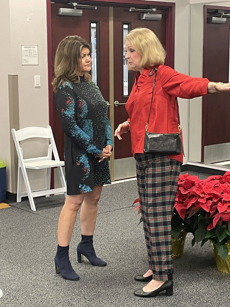 volusiaschools's tweet photo. Another heart warming event from one of @volusiaschools partners, Forough Hosseini, Founder &amp; Chair of @FBHCommunity alongside @StateOfFlorida1 First Lady, @CaseyDeSantis gifted four homes to four families in need of a fresh start and opportunity! #HomesBringHope #VCSProud https://t.co/DECZGVrslT