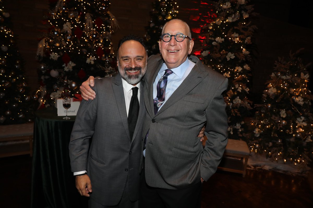 LouRamirez's tweet image. He took a chance on me and hired me at a major label. It changed my life forever and I can’t thank him enough for the years of support and memories. ❤️ESPO! “Great men are not born great, they grow great.” ~ Don Vito Corleone  @JohnnyJoeBroke @WarnerMusicNash