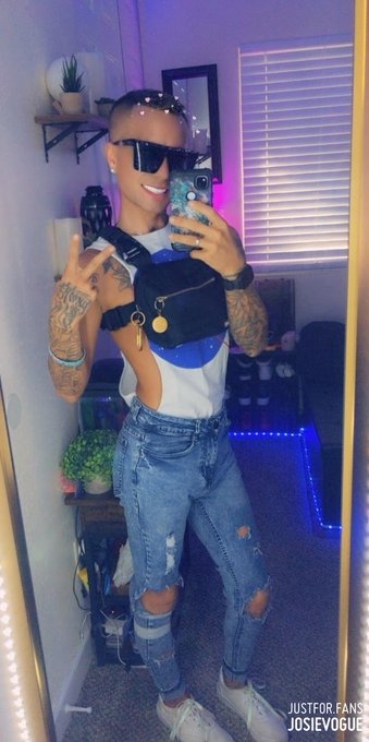 Am I a good boi, Daddy?? ? #femboy #Sissyrp #Femboyhot #gay #femboy18 #femboygoth...

See this and more