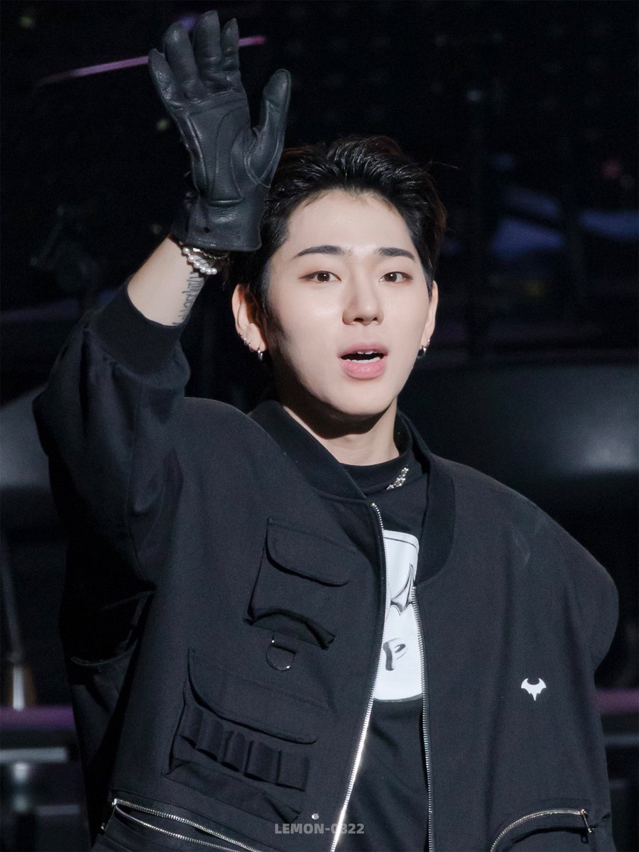 _LEMON_0822's tweet photo. 221214 📷
해병대 군악대 정기연주회
👋🏻
#지코 #ZICO #우지호 #블락비 #BlockB https://t.co/MMW5YJc8lZ