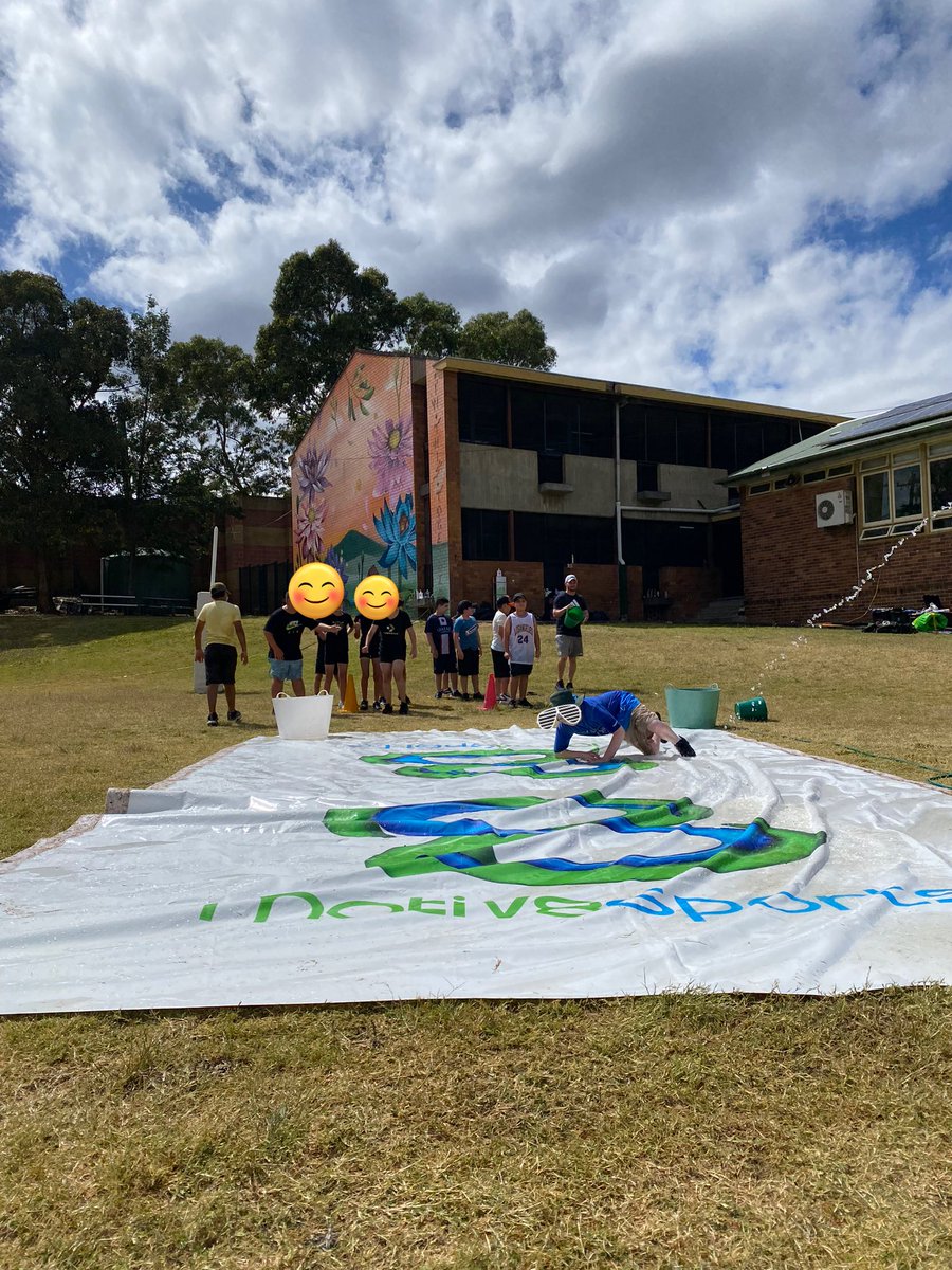 Michelle Lam tweet media