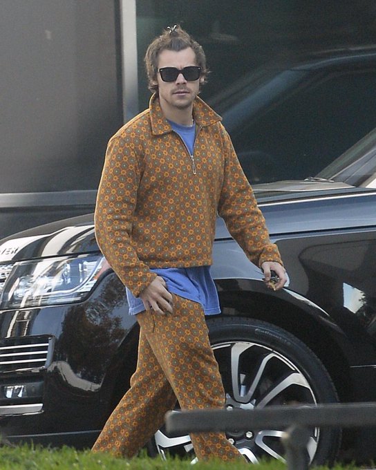 1doficialperu_'s tweet photo. 📸 | Harry llegando hoy a Los Ángeles
©️owner
-🦋 https://t.co/IglMGi5AKX