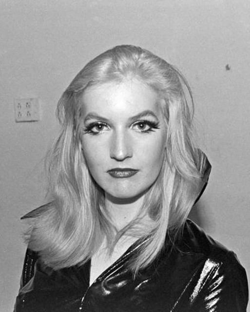 PunkRockStory's tweet photo. In memory of Jennifer Miro, the ice queen of punk rock, avant-garde of California punk of the first wave as the front woman of the nuns, died of cancer on this day in 2011 at the age of 54.

#punk #punks #punkrock #womenofpunk #jennifermiro #thenuns #history #punkrockhistory #otd https://t.co/GrIqKrhyB9