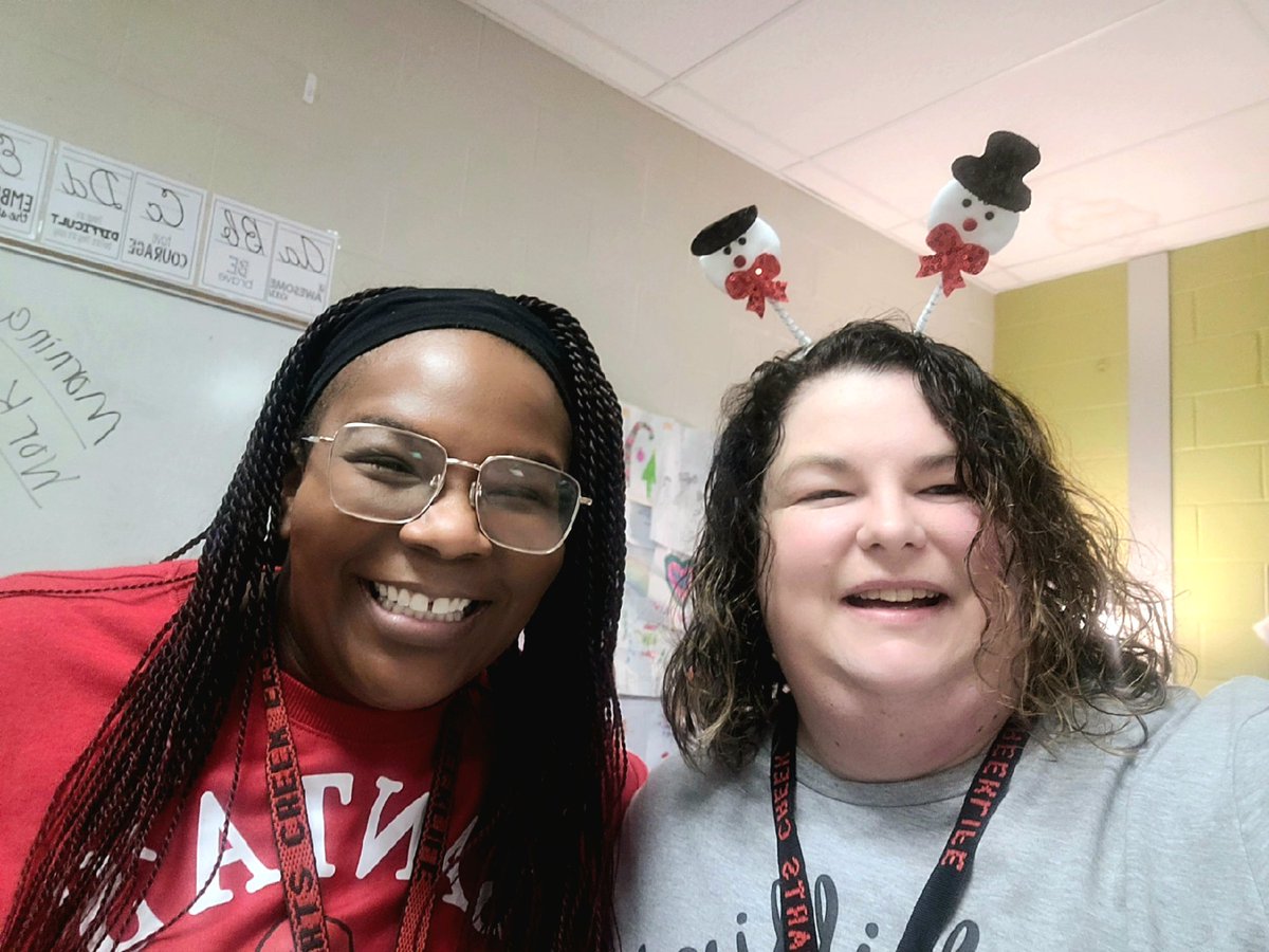 Mrs. Skelton tweet media