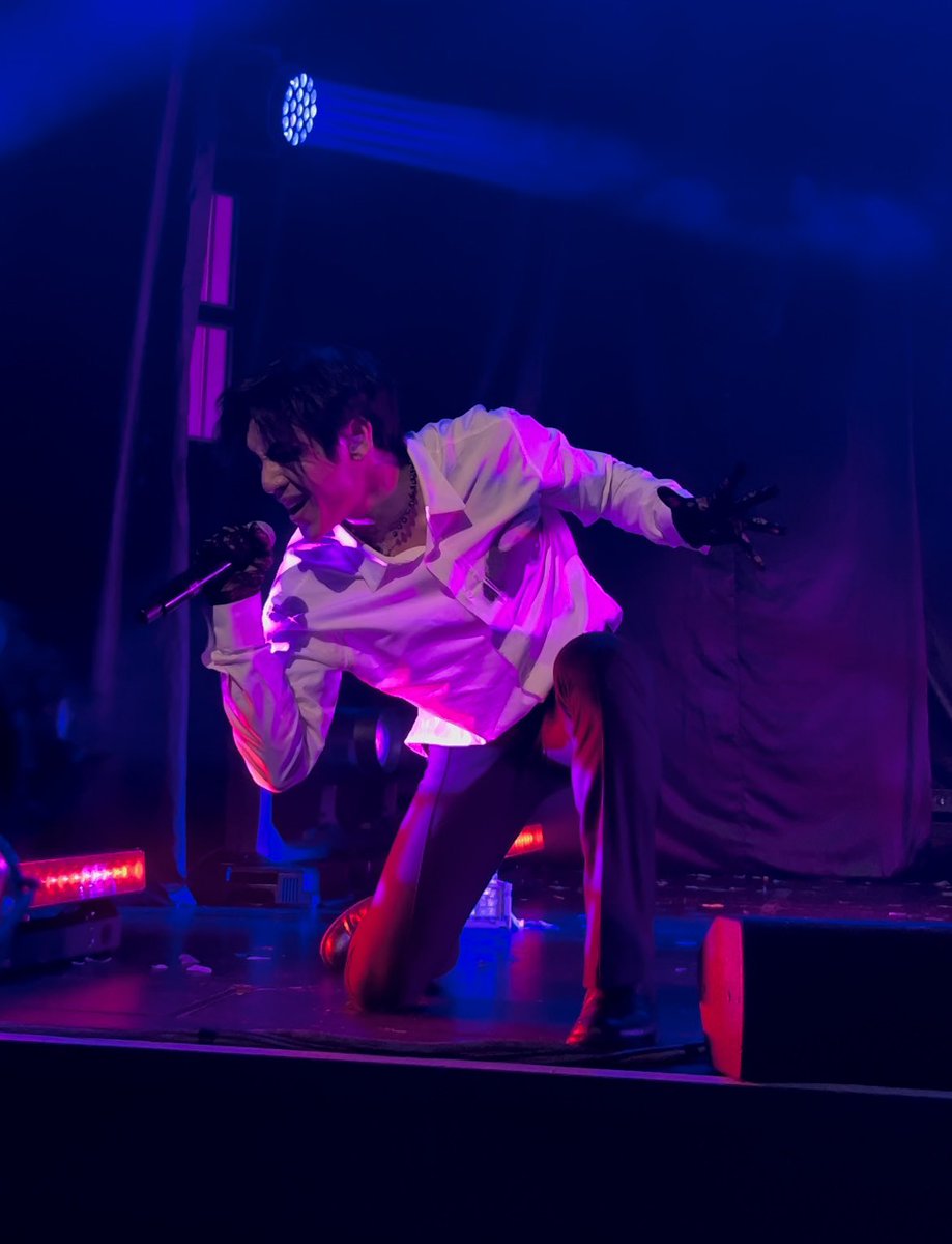 yuyuyuriina's tweet photo. best night of my life I think! #dprmelbourne https://t.co/z4BGnoCZmk