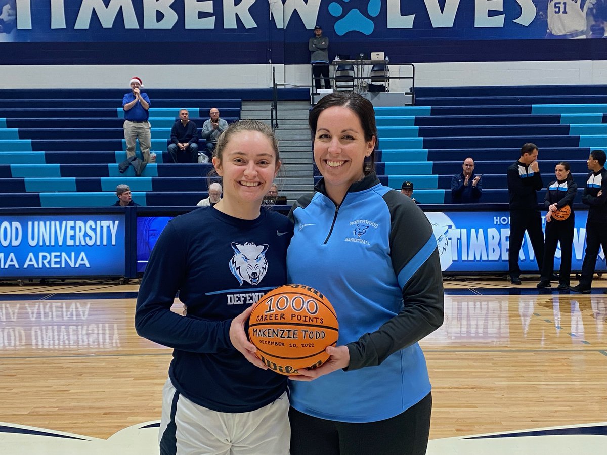 Celebrating Kenzie’s 1,000th point tonight by doing her favorite thing - WINNING! Congrats Kenz! We are so proud of you!🏀💙