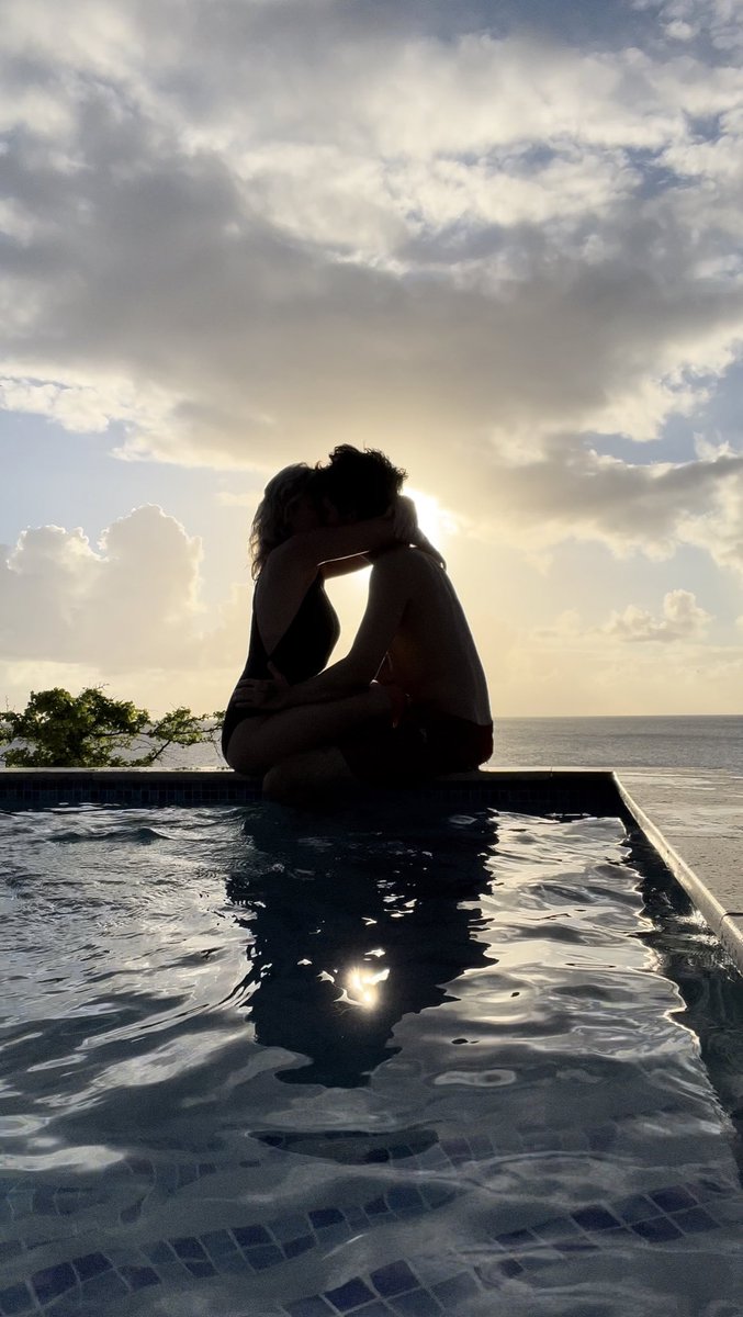 datrie's tweet image. weeklycrisp &amp;lt;3