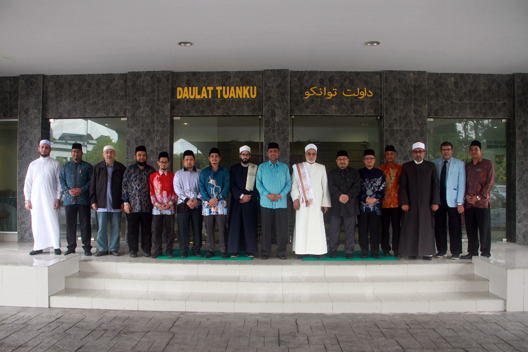 UNIPSASofficial's tweet photo. RAKAMAN KENANGAN

Program Jalsah Ilmuan Bersama YBrs. Prof. Emeritus Dr. Jamal Faruq Al Daqqaq Al Azhari.

Terima kasih kepada semua pencinta ilmu yang meluangkan masa untuk hadir ke majlis ini.

#jalsahilmuan #majlisilmu #majuteruspahang #pahang1st #unipsas #unipsasbumibarakah https://t.co/pNg37Ufwku