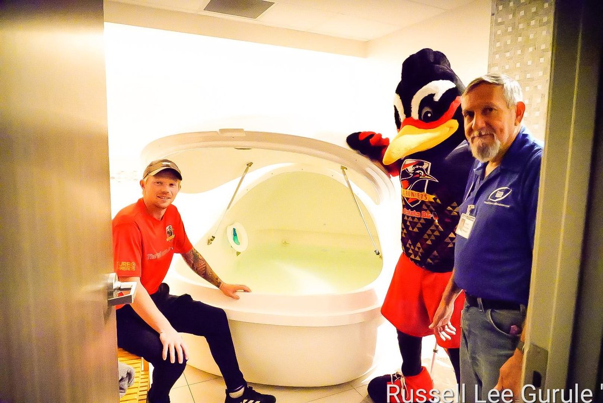 nmrunners's tweet photo. Here are some photos from our visit w/our "Official Float Partner"📸 Thanks to @RussellGurule for showing what @Truerestabq is all about through his photos! @RioRoadrunner had a great time &amp; is well rested! #truerestabq #nmrunners #abq #riorancho #truerest #floattherapy #recovery https://t.co/wJB5TWpvAW