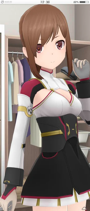 椎奈ファクタースーツ、ノーマル専用のイメージ残しつつも胸元と腋と背中がっつり見せてるのとても良いあとふともものサイハイブーツ感も好き 