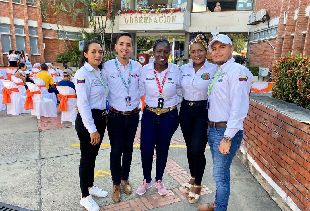 LazosMarianos06's tweet photo. Hoy Dijimos Presente en La Feria de Emprendimiento Bajo el Programa Haciendo Visible a lo invisible de la Red de Actores de Emprendimiento de la Gobernación del Departamento Arauca.
@granacuerdovzla
@LazosMarianos06
@funsafel
@funcoafrove
#SomosLazosMarianos
#SomosGranAcuerdoVzla https://t.co/140PpmHmwB