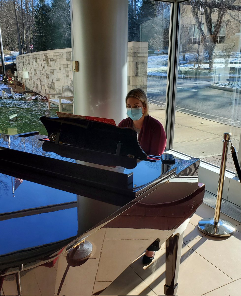 SedrickOConnor's tweet photo. Festive holiday classics added so much joy to this special season! Wonderful job Christine!! @ChristineMHold1 @NYPHVH https://t.co/qLkYfrROCw