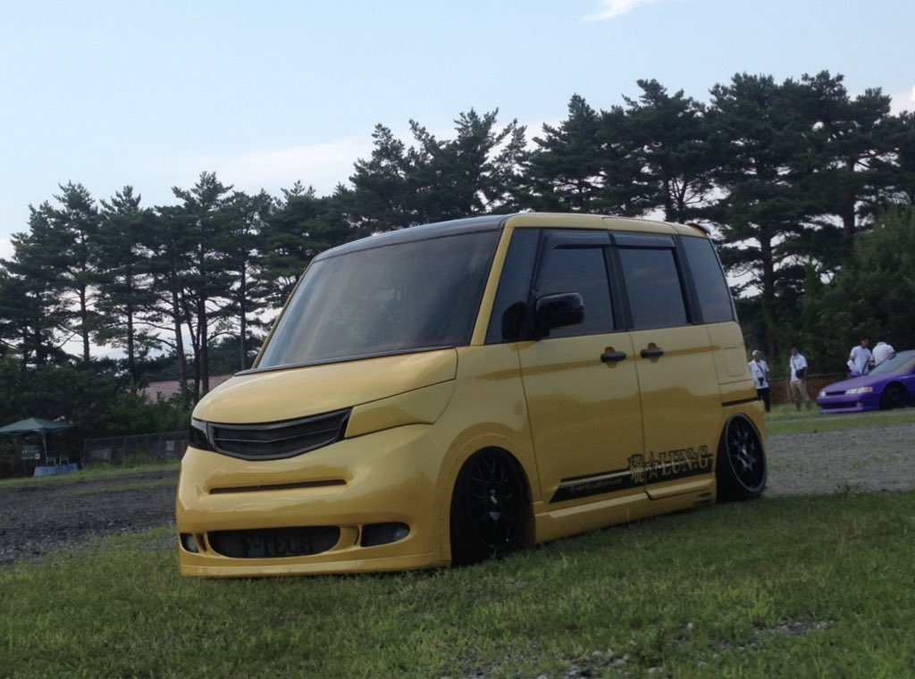 vip_lung13's tweet photo. 今月でルークスを買って10年が経ちます！
この車を通して出会えた方々
色々な思い出が沢山あります✨

節目の年に車を降りるか悩みましたが
車が壊れるまではまだまだ走りたいと思います！

これからもイベント等でお会いした際には
宜しくお願いしますm(_ _)m https://t.co/hWP59AkInk