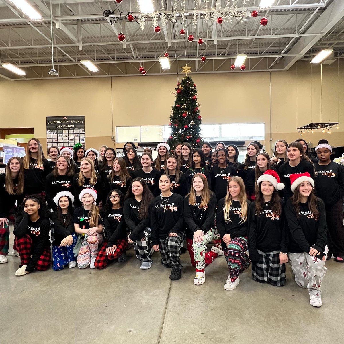 <a href="/salyardsmschoir/">Salyards Choir</a> singing songs of the season at <a href="/HEB/">H-E-B</a> #wearesalyards <a href="/salyardsmschoir/">Salyards Choir</a> #cfisdspirit <a href="/CyFairISD/">Cypress-Fairbanks ISD</a> <a href="/HEBPatty/">Patty James</a>