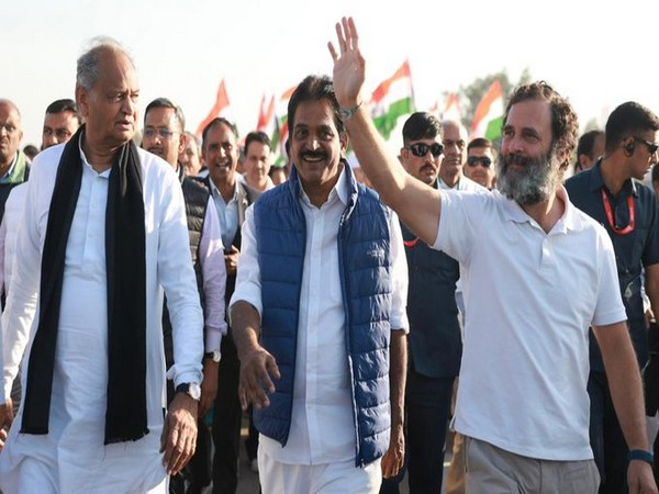 Congress' Bharat Jodo Yatra to mark Day-100 with Jaipur Concert

Read <a href="/ANI/">ANI</a> Story | aninews.in/news/national/…
#BharatJodaYatra #Congress #RahulGandhi