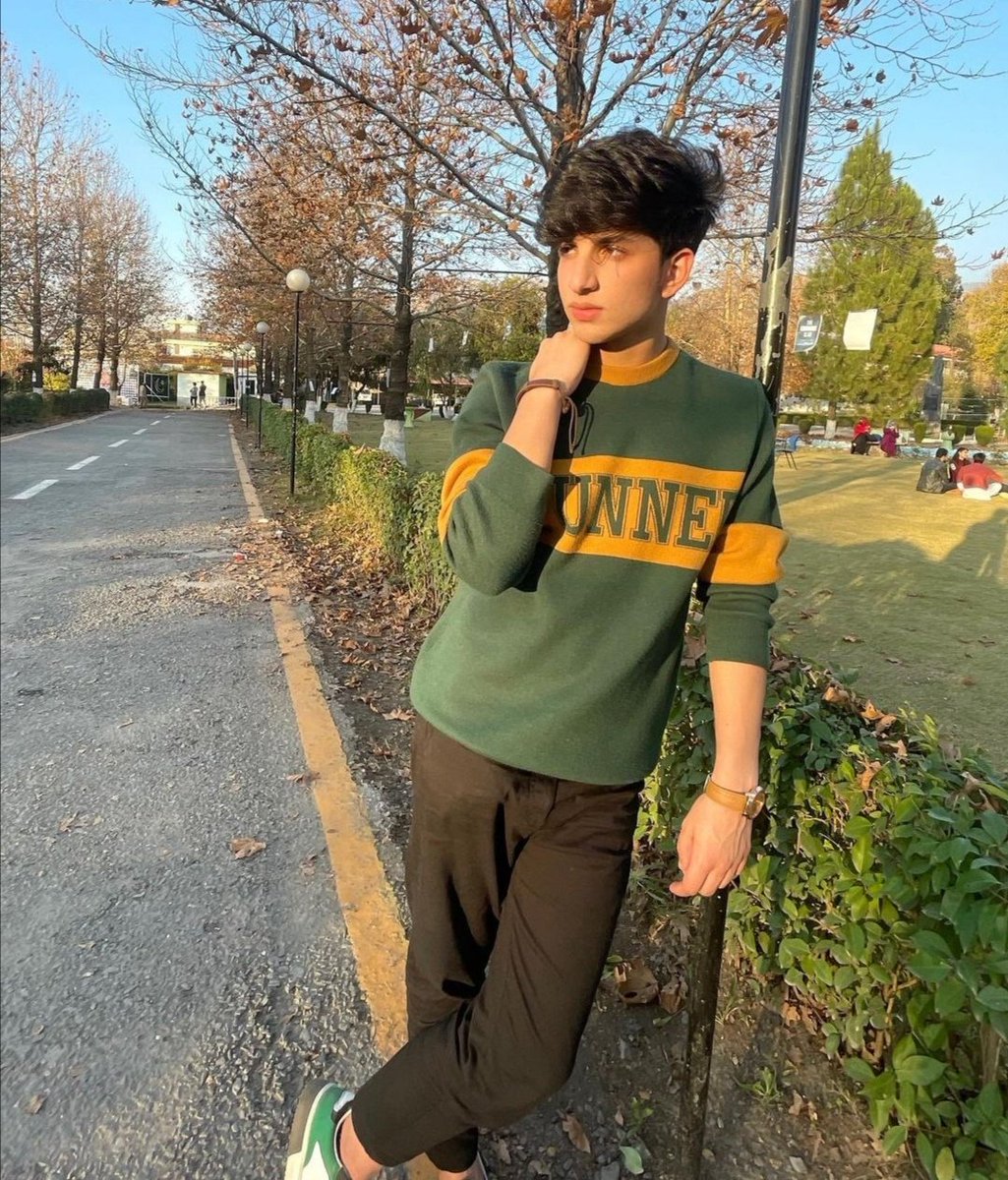 Notbadboy9876's tweet photo. عشق میں مرضیاں نہیں چلتی جانی 
جب یار ک��ے تو دینی پڑتی ہے🙂🙂🙂🙂🙂🙂🙂🙂🙂🙂🙂🙂 https://t.co/5mSnfT1b2h
