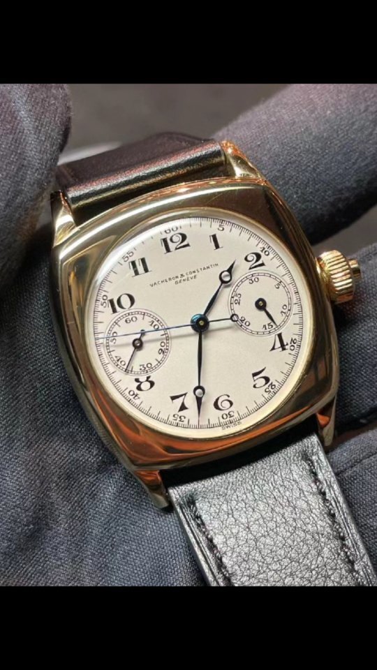 wristlife's tweet photo. Before this one found a home in the collection of 925watches (and it could not have found a better home to be sure), this monopusher chronograph from 1929 lived rent free and happily in my head. 

Have you ever missed a golden opportunity in your watch c… https://t.co/NGcBmHGYDn https://t.co/l2JzGbHo38