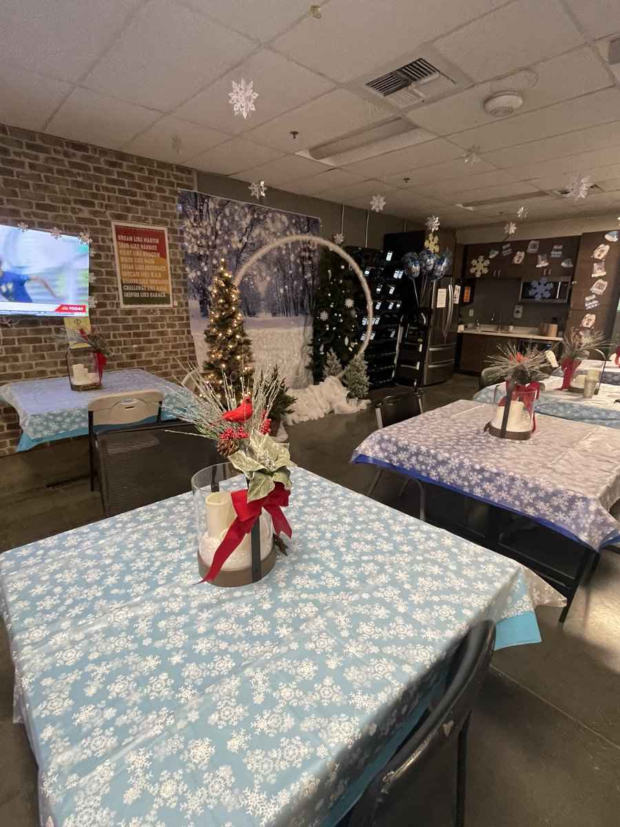 Maria Higuera (@mariaj0724) on Twitter photo Holiday lunch at our beautiful store HD1037 🎄🎄🎄🎄🎄<a href="/HDClaudiaIbarra/">Claudia Ibarra</a> <a href="/juanitaajackson/">Juanita Jackson</a> <a href="/bigbill_1037/">Big Bill</a> <a href="/bobbysu40964733/">bobby sullivan</a> <a href="/Charlie_ech/">Charlie Echeverria</a> Holiday lunch at our beautiful store HD1037 🎄🎄🎄🎄🎄<a href="/HDClaudiaIbarra/">Claudia Ibarra</a> <a href="/juanitaajackson/">Juanita Jackson</a> <a href="/bigbill_1037/">Big Bill</a> <a href="/bobbysu40964733/">bobby sullivan</a> <a href="/Charlie_ech/">Charlie Echeverria</a>