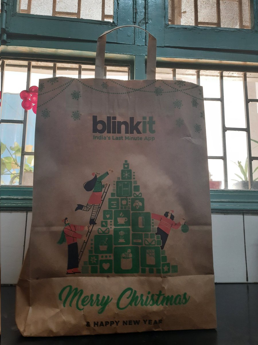 EarthSupporters's tweet photo. Hope @blinkit sends stuff in cloth &amp; paper bags all through the year not just during festivals. Not even 1% of those plastic bags land up at recycling units.
@letsblinkit
#MerryChristmas2022 https://t.co/4wkE6HxIuM