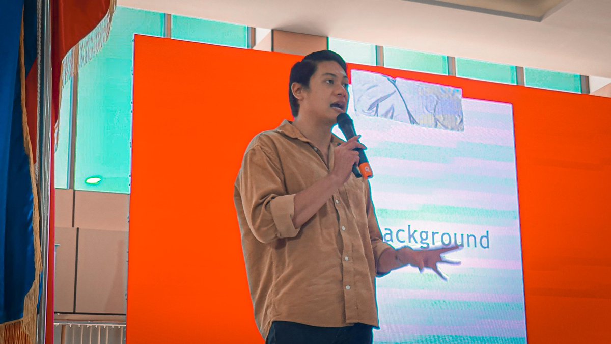 BetterTodayPH's tweet photo. .@PLDT and @LiveSmart supported a #BetterToday digital wellness and mental health summit in San Jose del Monte, Bulacan. Mental health advocates and professionals, including social media personality Macoy Dubs, shared stories of hope and self-care tips. https://t.co/NbWLilpRt9 https://t.co/WtTiO9Le1R