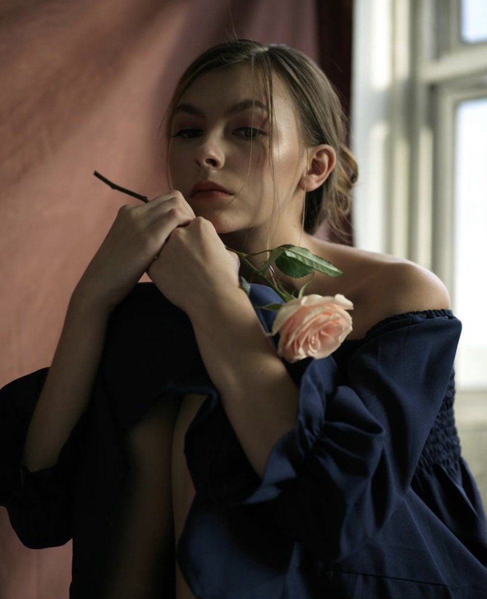 muzamodels's tweet image. JULIA #juliamuza 

Height: 175 | Bust: 83 | Waist: 61 | Hips 90 
Pants 27 | Dress S | Shoes 40 
eyes Brown | hair Brown 

#workingwithmuza 
#modelsintown 
#diversitymodels