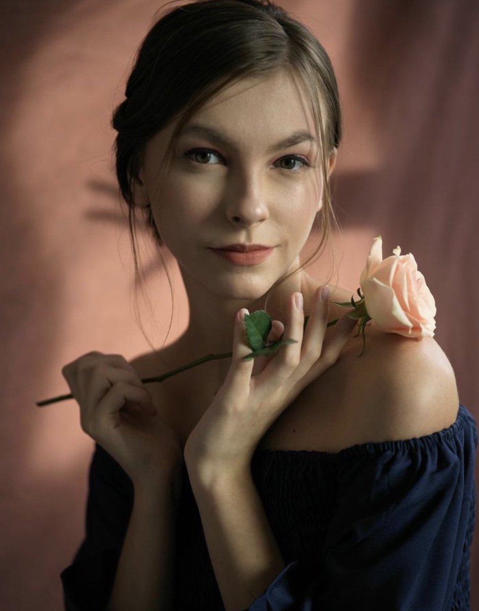 muzamodels's tweet image. JULIA #juliamuza 

Height: 175 | Bust: 83 | Waist: 61 | Hips 90 
Pants 27 | Dress S | Shoes 40 
eyes Brown | hair Brown 

#workingwithmuza 
#modelsintown 
#diversitymodels