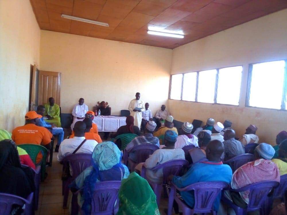 ALIROU's tweet photo. Autonomisation des femmes au #Sahel, lancement du #Swedd2 @CampagneSWEDD dans l'arrondissement de #Nganha par le Sous-préfet en présence des #OSClocales les représentants du @MinsanteCMR. La population dit merci à @UNFPACameroon @DrJustinKoffi @tappingdiotima @unicefcameroon https://t.co/EYgUDAXJ5s