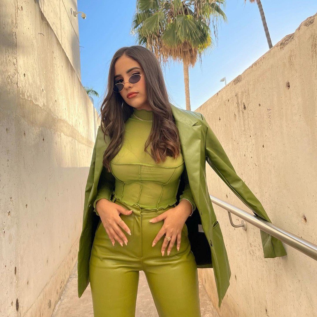 💚Make 'em green with envy💚 Shop Item #: 10984289 7736967 ⁠ #SHEIN #SHEINforAll #SHEINstyle #fashion #chic #OOTD