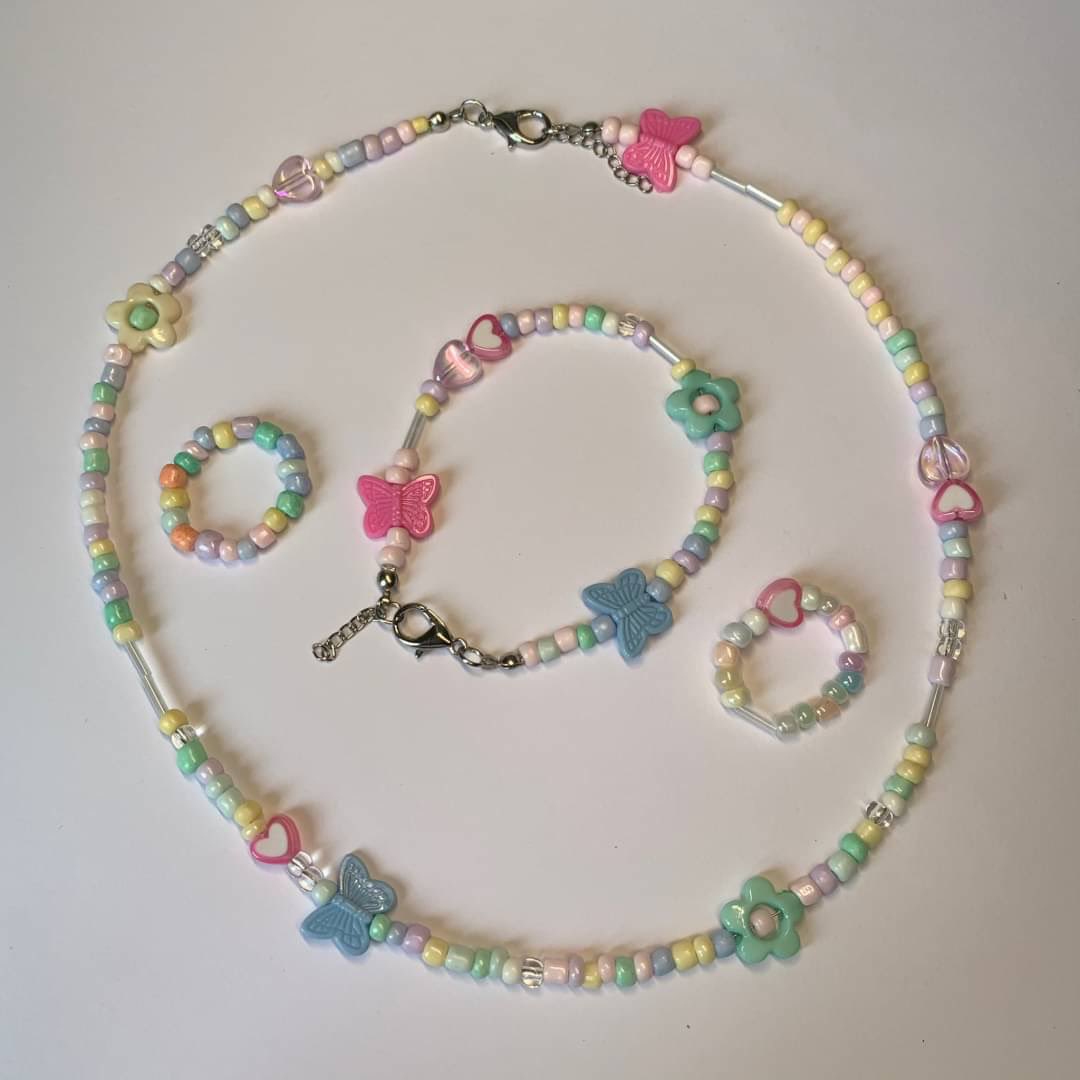 fashion_qwer's tweet image. เซ็ตละ 100 bath 

🎄👀🍵✨

( แยก : สร้อย 55฿ กำไล39฿ แหวน6,10฿  ) * แหวนจะมีรอยต่อนิดนึงงับ *

- ออกแบบเอง/ให้เค้าออกแบบให้ได้คั้บ
รายละเอียดเพิ่มเติมหน้าโปรไฟล์ 🌺

รีลดค่าส่ง 5฿
#ลูกปัด #กําไลลูกปัด #สร้อยคอลูกปัด #แหวนลูกปัด #พวงกุญแจลูกปัด #กําไลข้อมือ