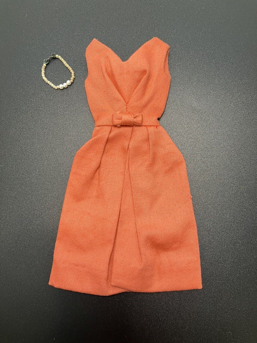 GingerVirginia2's tweet photo. https://t.co/Iwq0vCbKoT
VINTAGE BARBIE 1964 PAK CAMPUS BELLE CORAL DRESS AND PEARL NECKLACE 
#barbie #obsessed #barbiefan #barbiedoll #barbiefashion #barbielover #christmas #girls #sixtiesfashion #sixties #barbiecollector #fashion #dollcollector #dolls https://t.co/p59VtKEjzX