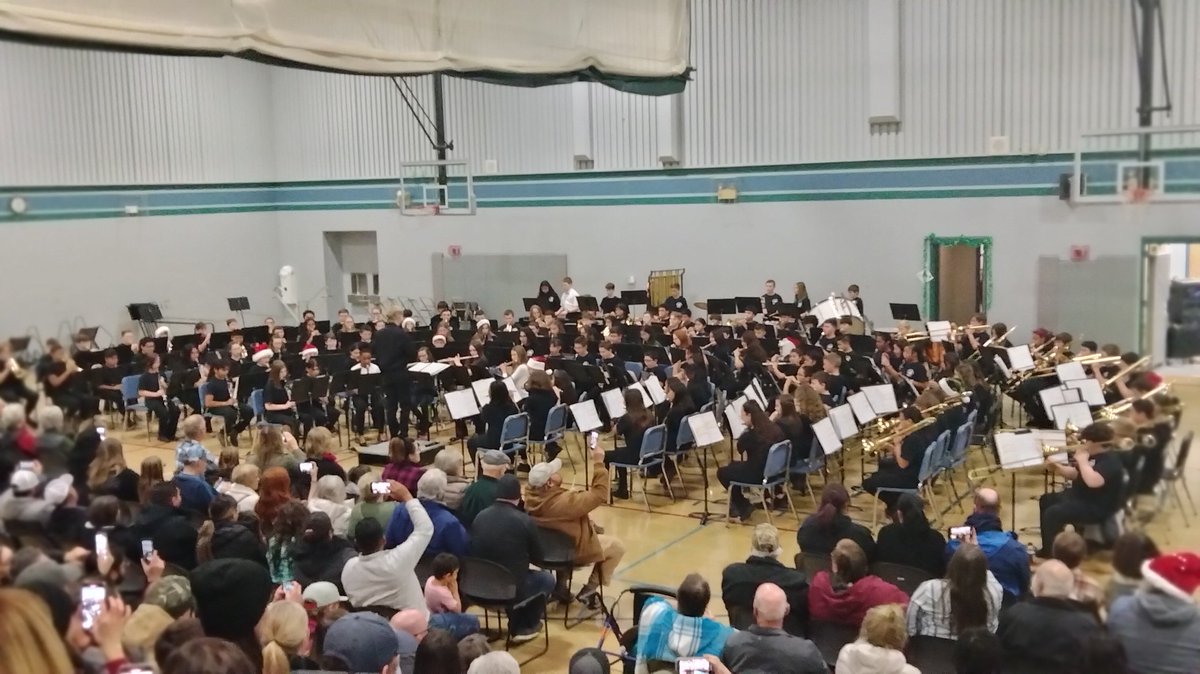 suptfinch's tweet image. Over half of all sixth grade students in West Valley performed in band or choir (some in both groups!) at tonight's concert! Awesome turn-out by family members! What a night! 🎉 @WVSD208