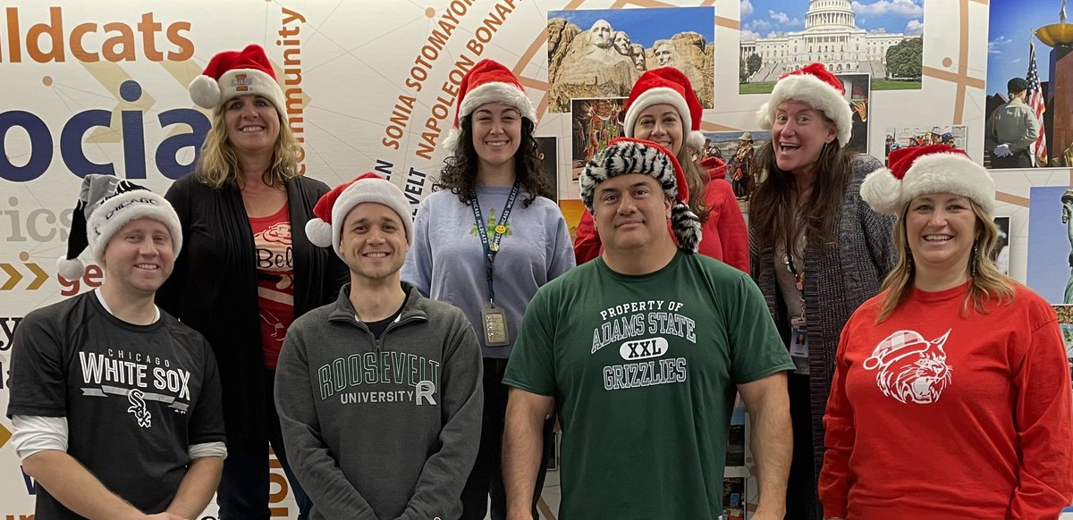WeGoHumanities's tweet image. Social studies teachers are ready for Santa hat day!