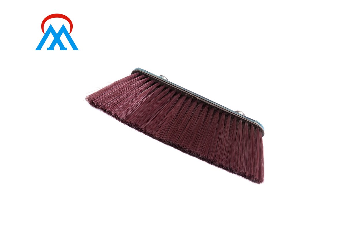 MXBrushmachiner's tweet image. 2 Axis Brushes Making Machine

With one tufting heads, independent 2 axis motion, it used for the ONLY flat brush machines.

The speed is in 7-8 holes/sec. High productivity: 2500 pcs around.

Learn more: mxbrushmachinery.com/2-axis-brush-m…

#brushmakingmachine #broommakingmachine