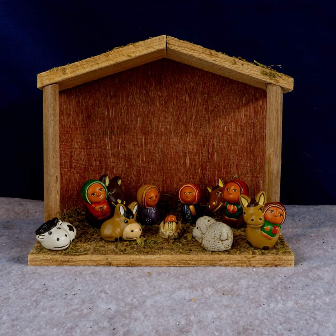SHUCVancouver's tweet photo. Day 15
The Magi arrived on donkey!! This whimsical nativity came from Ten Thousand Villages, hand crafted in Mexico.  
#9moresleeps
#readyornot
#Christmascome
#sweetbabyJesus https://t.co/4h5OQ9jMHA